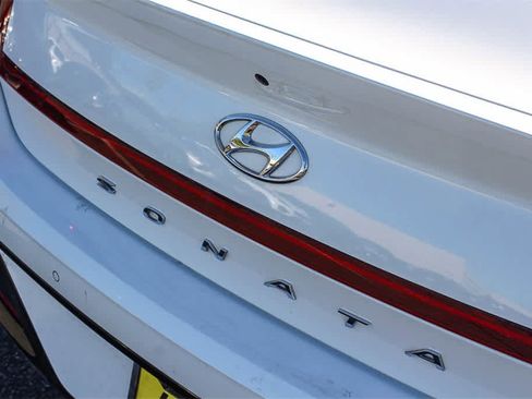 Used 2022 Hyundai Sonata Limited image 9