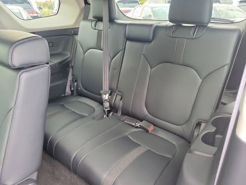 Certified 2025 Honda Pilot EX-L image 17