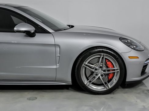 Used 2017 Porsche Panamera Turbo image 15