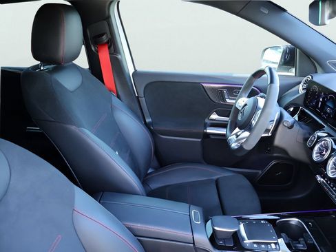 Used 2022 Mercedes-Benz GLA 45 AMG 4MATIC image 16