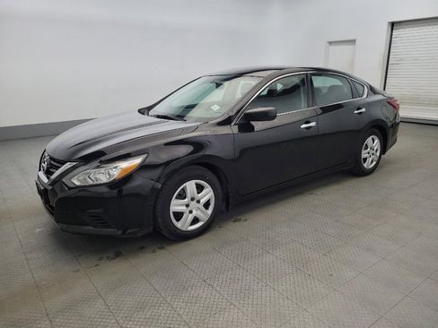 Used 2018 Nissan Altima 2.5 S w/ S Convenience Package image 2