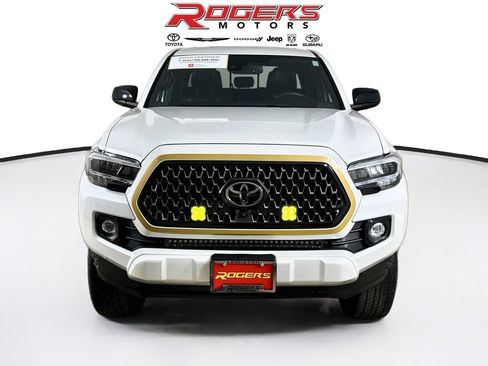 Certified 2021 Toyota Tacoma Limited w/ Nightshade Package AWD/4WD image 7