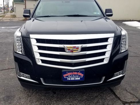 Used 2015 Cadillac Escalade ESV Premium image 8