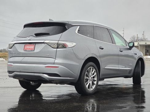 Used 2024 Buick Enclave Avenir image 30