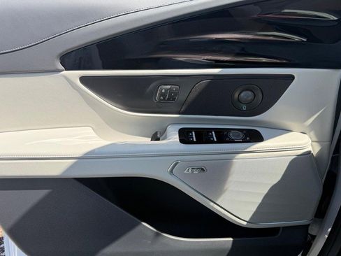 New 2026 Lincoln Nautilus Reserve AWD/4WD image 19