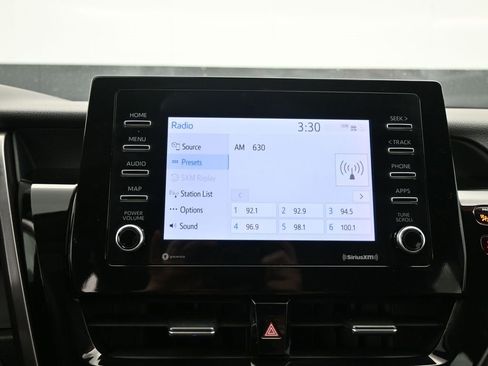 Used 2024 Toyota Camry SE image 15