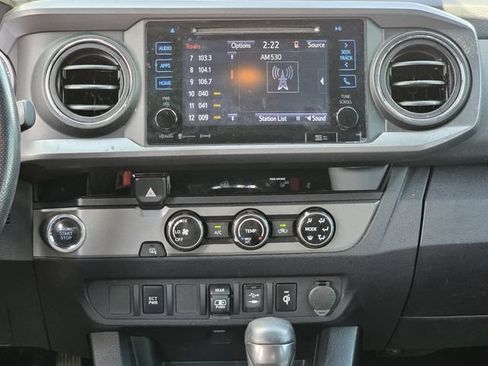 Used 2018 Toyota Tacoma TRD Off-Road RWD image 8