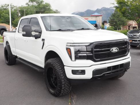 Used 2025 Ford F150 Lariat AWD/4WD image 3