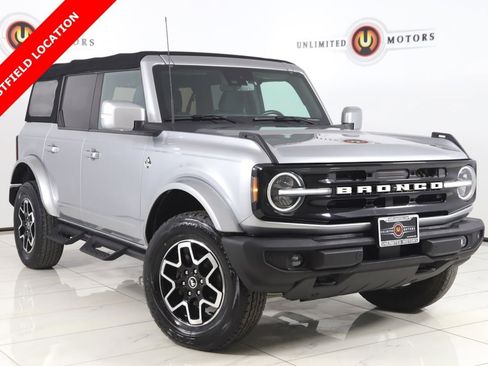 Used 2022 Ford Bronco Outer Banks AWD/4WD image 1