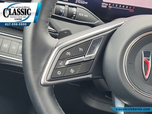 Used 2025 Buick Enclave Preferred FWD image 26