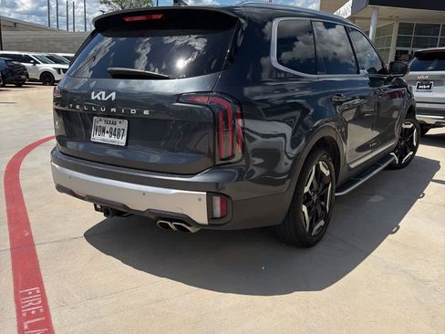 Certified 2024 Kia Telluride EX w/ EX Captain's Chair Package FWD image 5