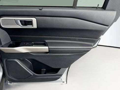 Used 2023 Ford Explorer Limited w/ Equipment Group 301A image 26