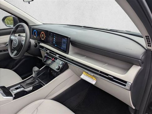 Used 2025 Hyundai Tucson SEL FWD image 26
