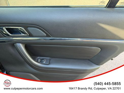 Used 2015 Lincoln MKS FWD image 14