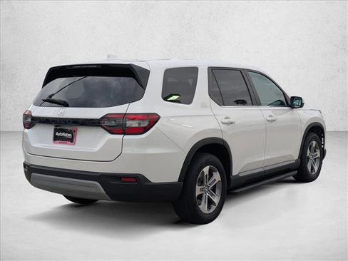 Used 2023 Honda Pilot EX-L image 5