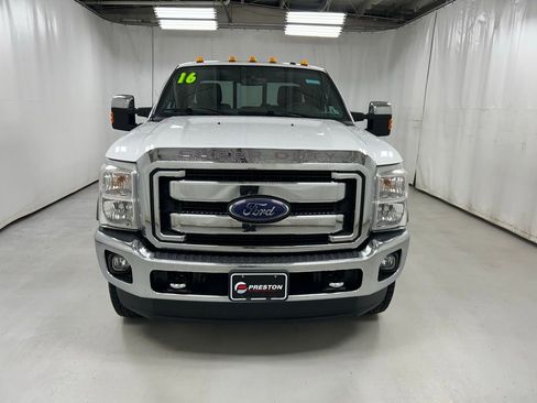 Used 2016 Ford F250 Lariat w/ Chrome Package AWD/4WD image 3