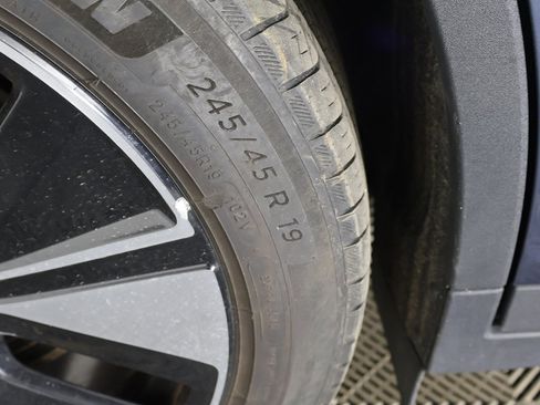 Used 2024 Polestar Polestar 2 Long Range Dual Motor image 22