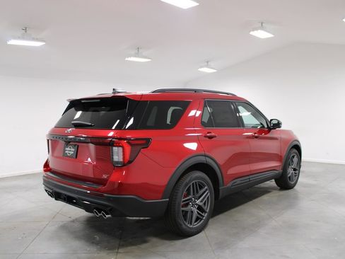 New 2026 Ford Explorer ST AWD/4WD image 8