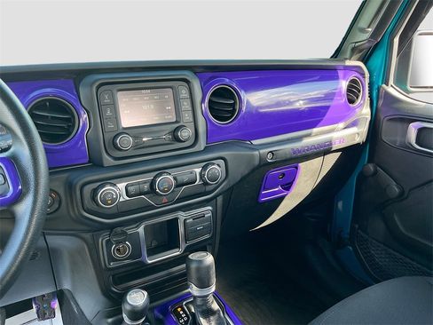 Certified 2019 Jeep Wrangler Sport image 21