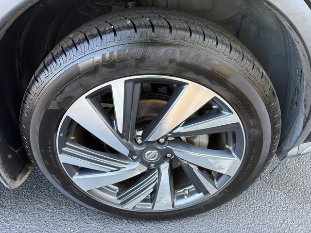 Used 2018 Nissan Murano Platinum FWD image 12
