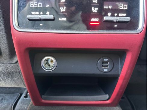 Used 2019 Porsche Cayenne Turbo AWD/4WD image 38