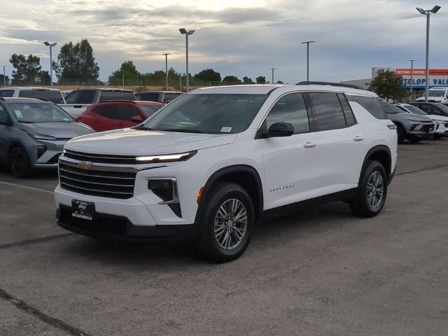 New 2027 Chevrolet Traverse LT FWD image 4
