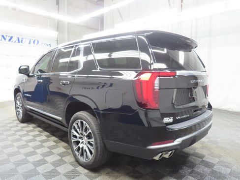 Used 2025 GMC Yukon Denali w/ Sun & Power Step Package AWD/4WD image 5