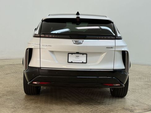 Certified 2024 Cadillac Lyriq Luxury RWD image 10