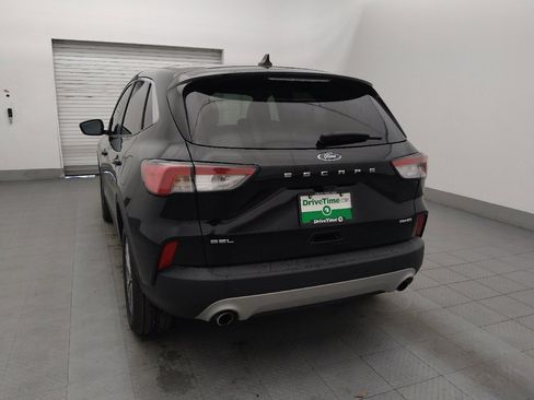 Used 2022 Ford Escape SEL image 6