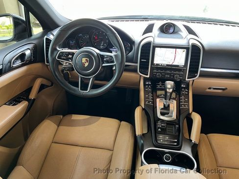 Used 2016 Porsche Cayenne image 11