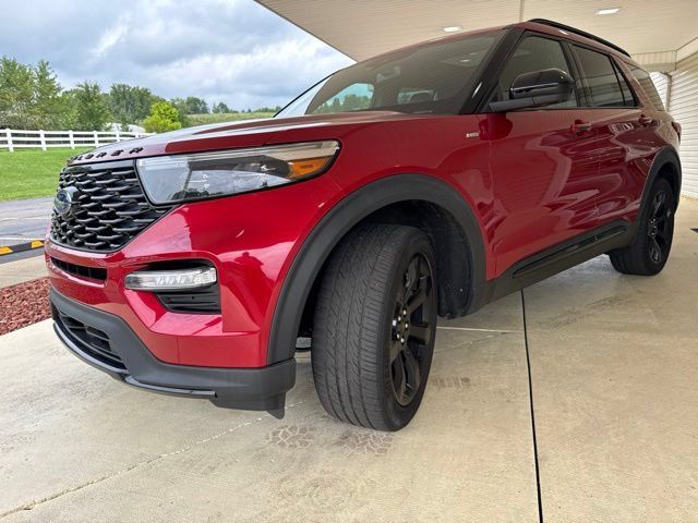 Used 2023 Ford Explorer ST-Line w/ Class IV Trailer Tow Package AWD/4WD image 9