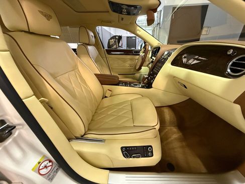 Used 2012 Bentley Flying Spur Flying Spur AWD/4WD image 31