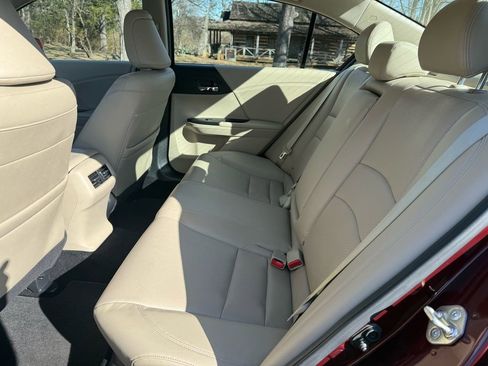 Used 2015 Honda Accord EX-L image 35