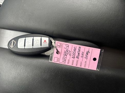 Used 2024 Nissan Murano SV w/ SV Midnight Edition Package image 17