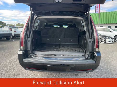 Used 2019 Cadillac Escalade ESV Premium Luxury RWD image 22