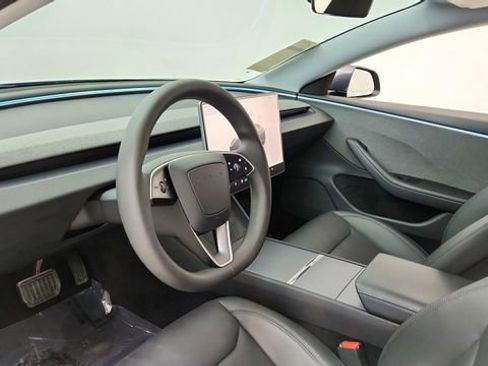 Used 2024 Tesla Model 3 Standard Range image 17