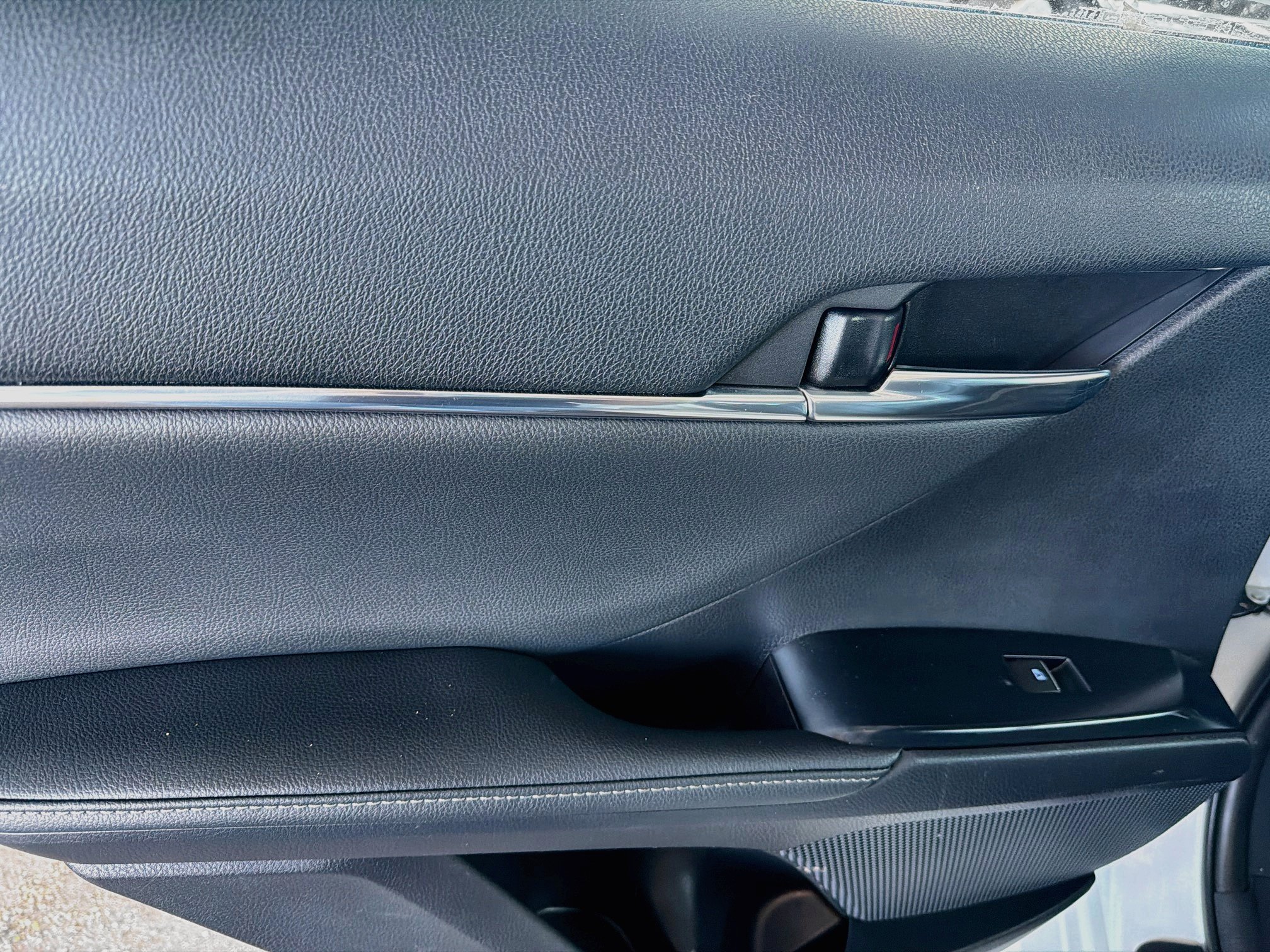 Used 2020 Toyota Camry XSE FWD image 26