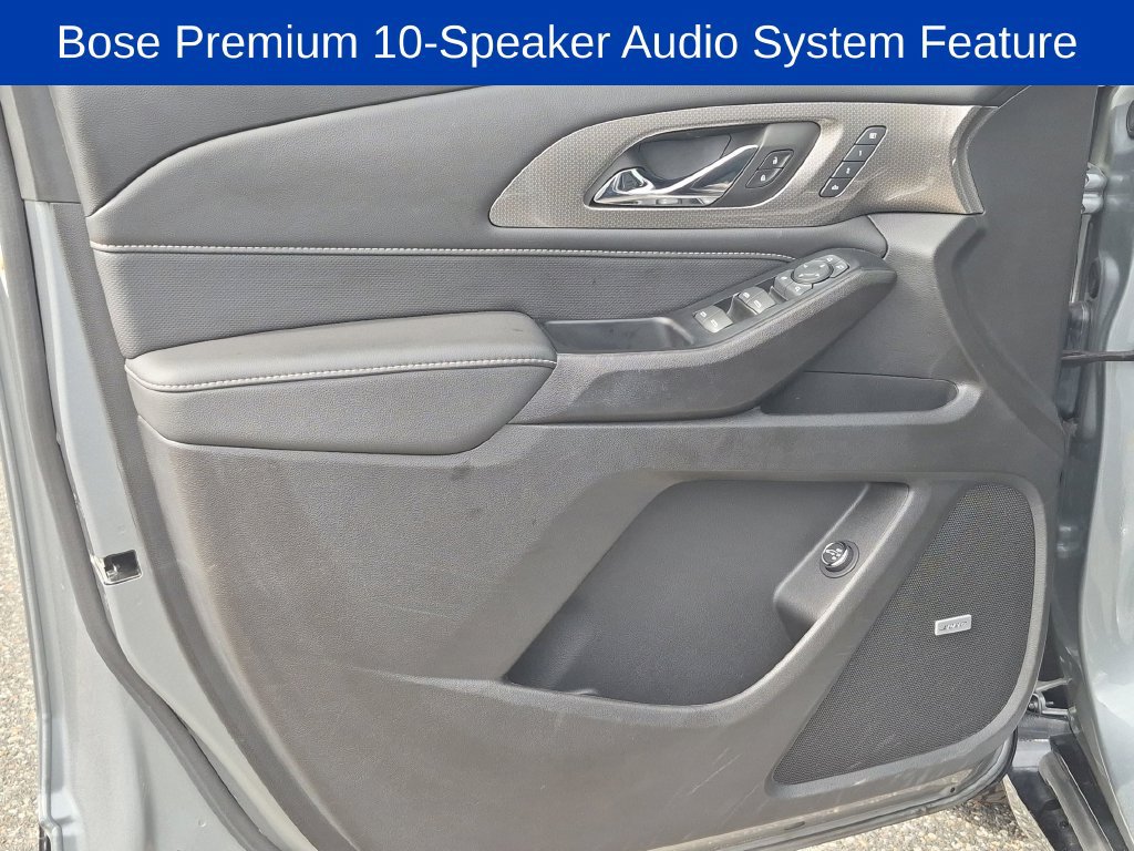 Used 2024 Chevrolet Traverse Premier w/ Redline Edition AWD/4WD image 9