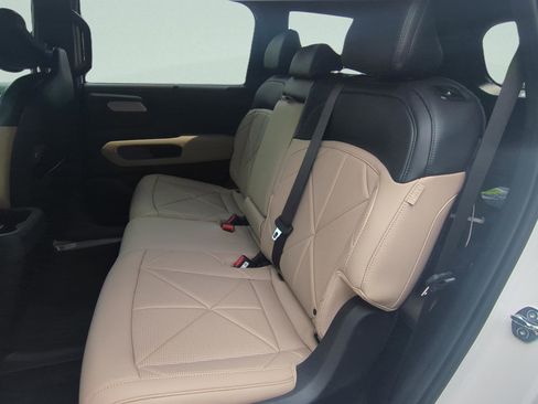 New 2027 Kia Telluride EX image 12