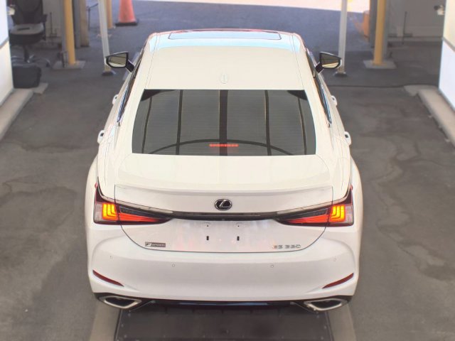 Used 2019 Lexus ES 350 F Sport w/ Accessory Package FWD image 4