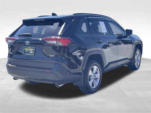 Used 2025 Toyota RAV4 XLE w/ Convenience Package FWD image 3