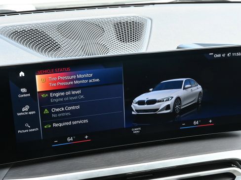 Used 2024 BMW 330i Sedan w/ Convenience Package image 32