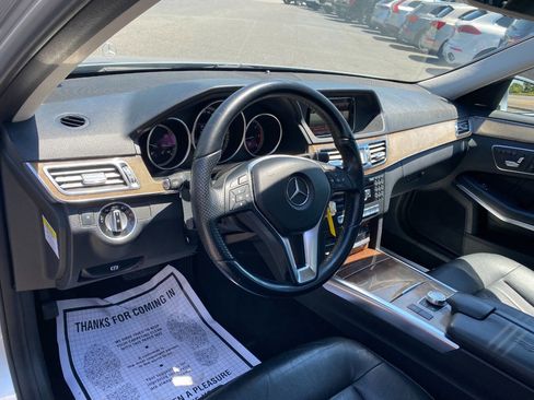 Used 2014 Mercedes-Benz E 250 BlueTEC 4MATIC Sedan w/ Premium 1 Package image 10