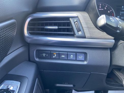 Used 2022 Kia Telluride EX w/ EX Premium Package FWD image 39