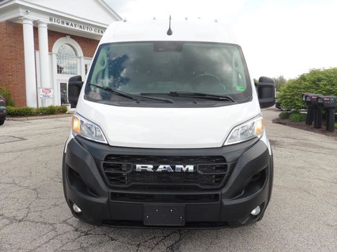 Used 2025 RAM ProMaster 2500 w/ Convenience Group FWD image 12