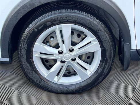 Certified 2023 Nissan Kicks S image 32