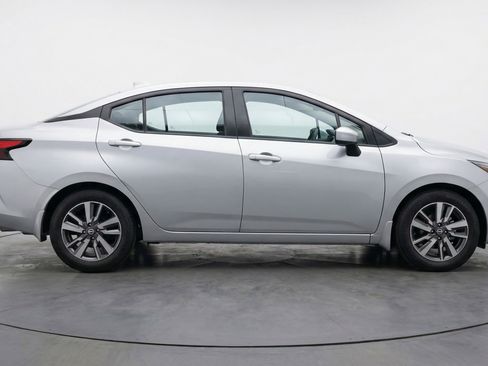 Used 2025 Nissan Versa SV FWD image 11
