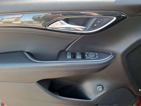 Used 2023 Buick Envision Preferred FWD image 10
