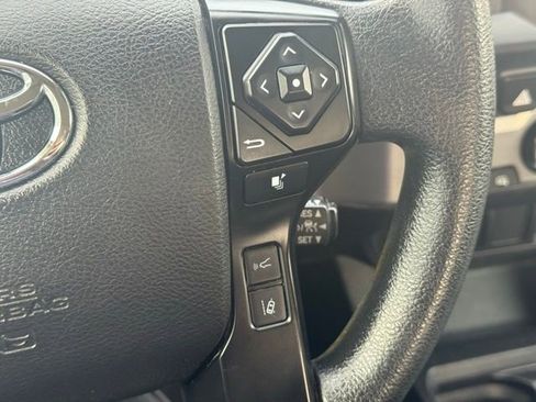 Used 2022 Toyota Tacoma SR image 27