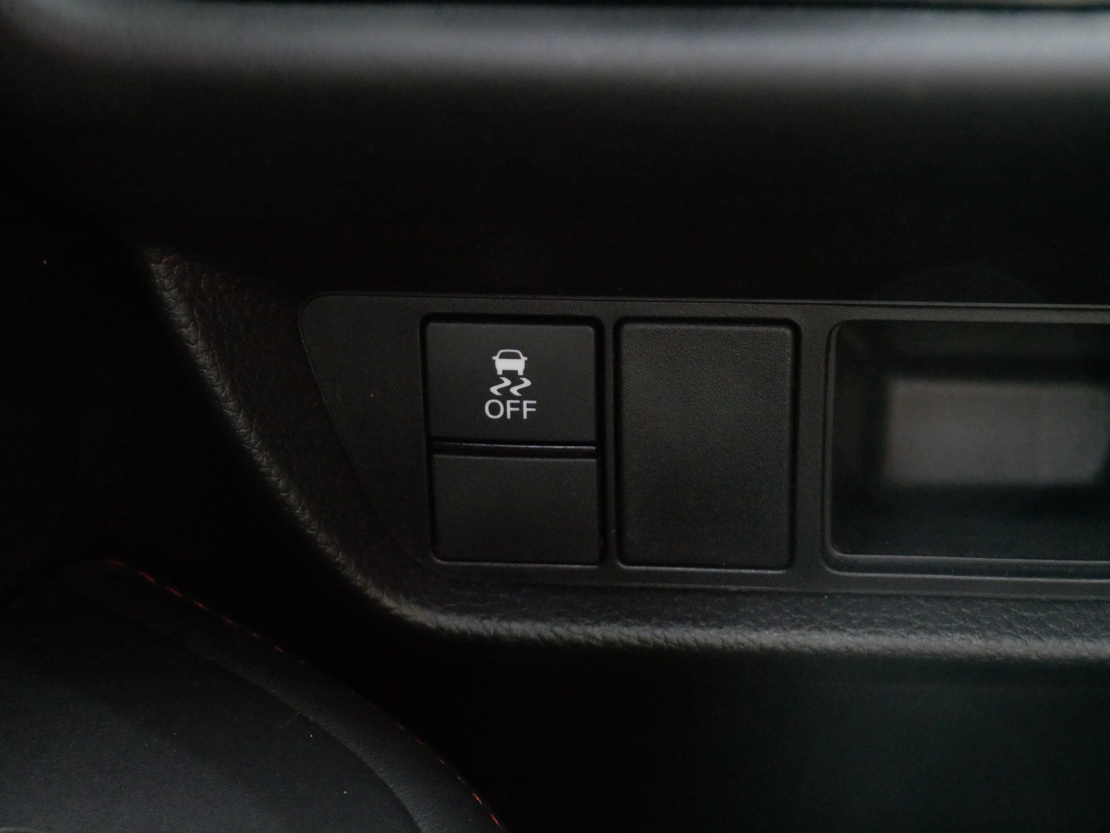 Certified 2025 Honda HR-V Sport image 27